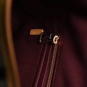 Louis Vuitton NéoNoé Bucket Bag – Monogram Canvas with Bordeaux Interior - Image 17