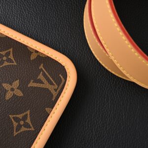 Louis Vuitton NéoNoé Bucket Bag – Monogram Canvas with Bordeaux Interior - Image 21