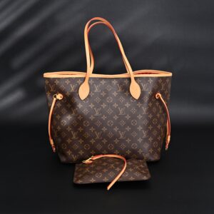 Louis Vuitton Neverfull MM Tote Bag – Monogram Canvas with Red Interior - Image 2