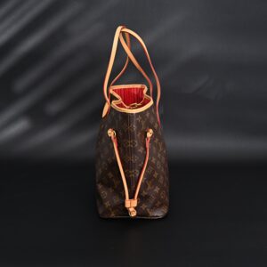 Louis Vuitton Neverfull MM Tote Bag – Monogram Canvas with Red Interior - Image 4