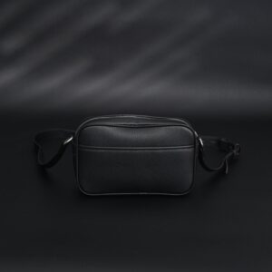 Gucci Black Leather Embossed Logo Belt Bag - Image 5
