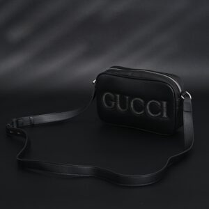 Gucci Black Leather Embossed Logo Belt Bag - Image 7