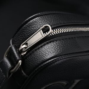 Gucci Black Leather Embossed Logo Belt Bag - Image 12