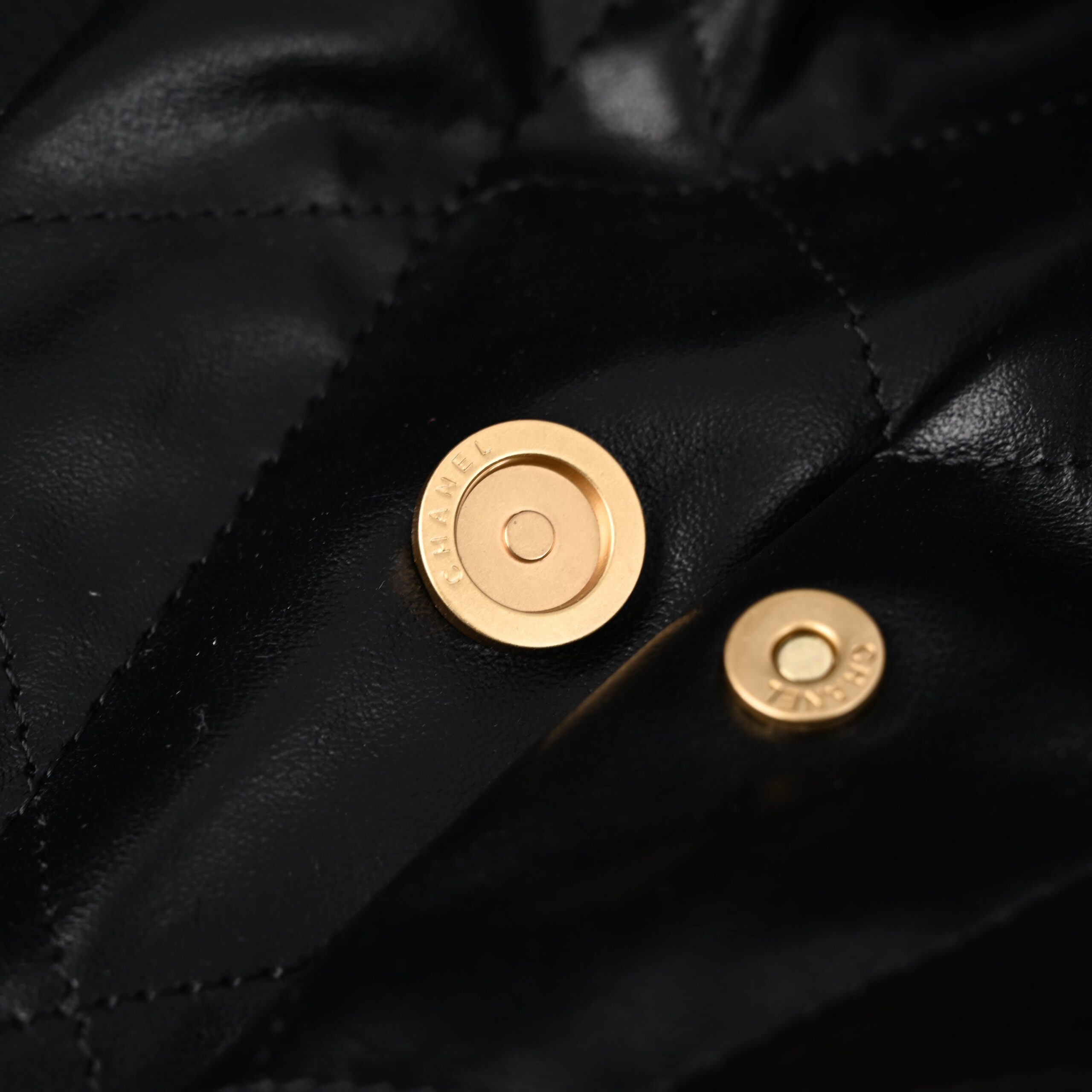Chanel 19 Flap Bag – Black Quilted Lambskin with Gold & Ruthenium Hardware - Image 15