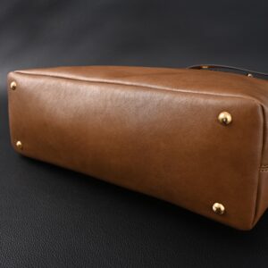 Miu Miu Leather Tote Bag – Elegant Caramel Brown - Image 18