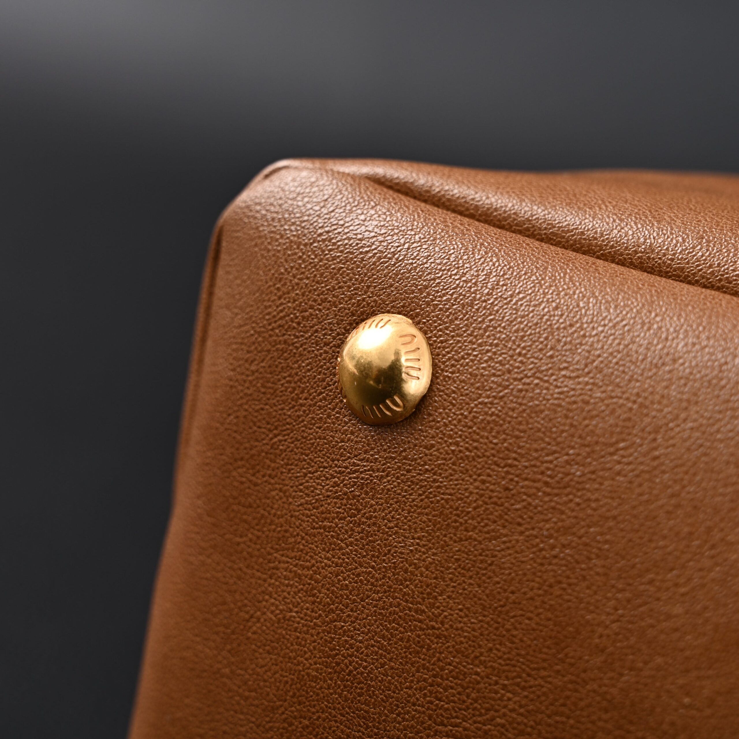 Miu Miu Leather Tote Bag – Elegant Caramel Brown - Image 2