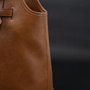 Miu Miu Leather Tote Bag – Elegant Caramel Brown - Image 3