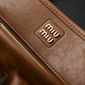 Miu Miu Leather Tote Bag – Elegant Caramel Brown - Image 9