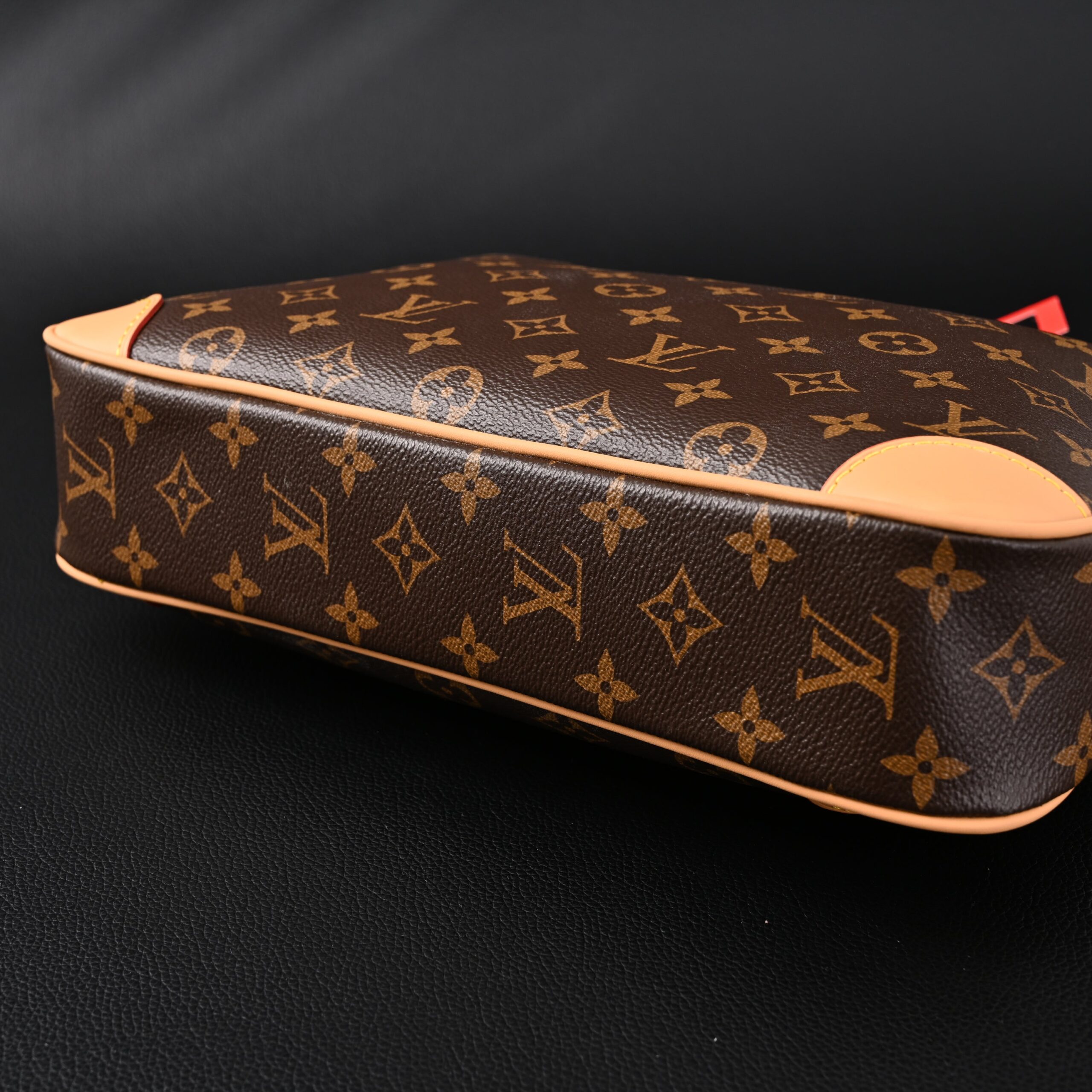 Louis Vuitton Monogram Canvas Graceful MM Shoulder Bag - Image 8