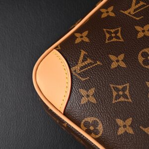 Louis Vuitton Monogram Canvas Graceful MM Shoulder Bag - Image 9