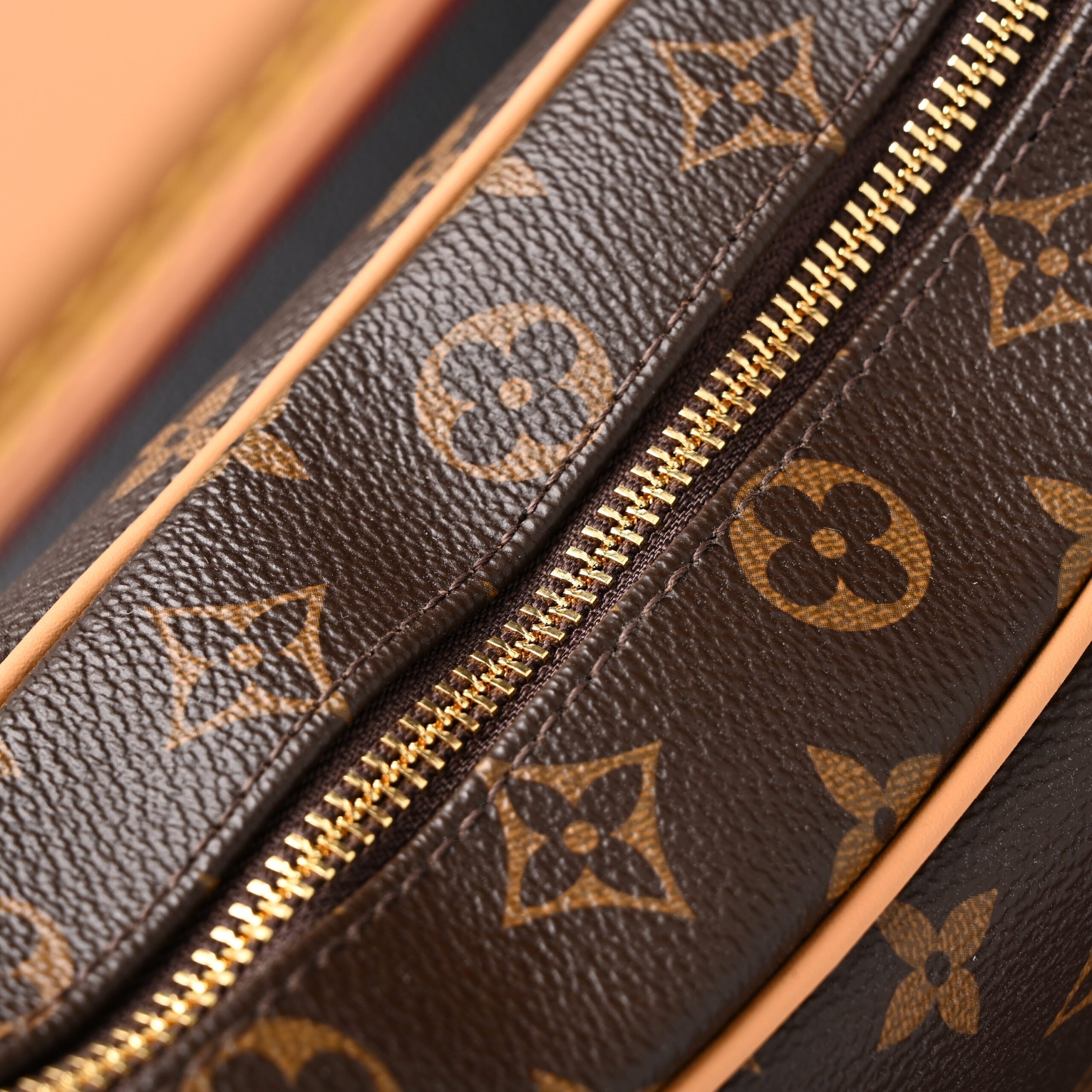 Louis Vuitton Monogram Canvas Graceful MM Shoulder Bag - Image 16