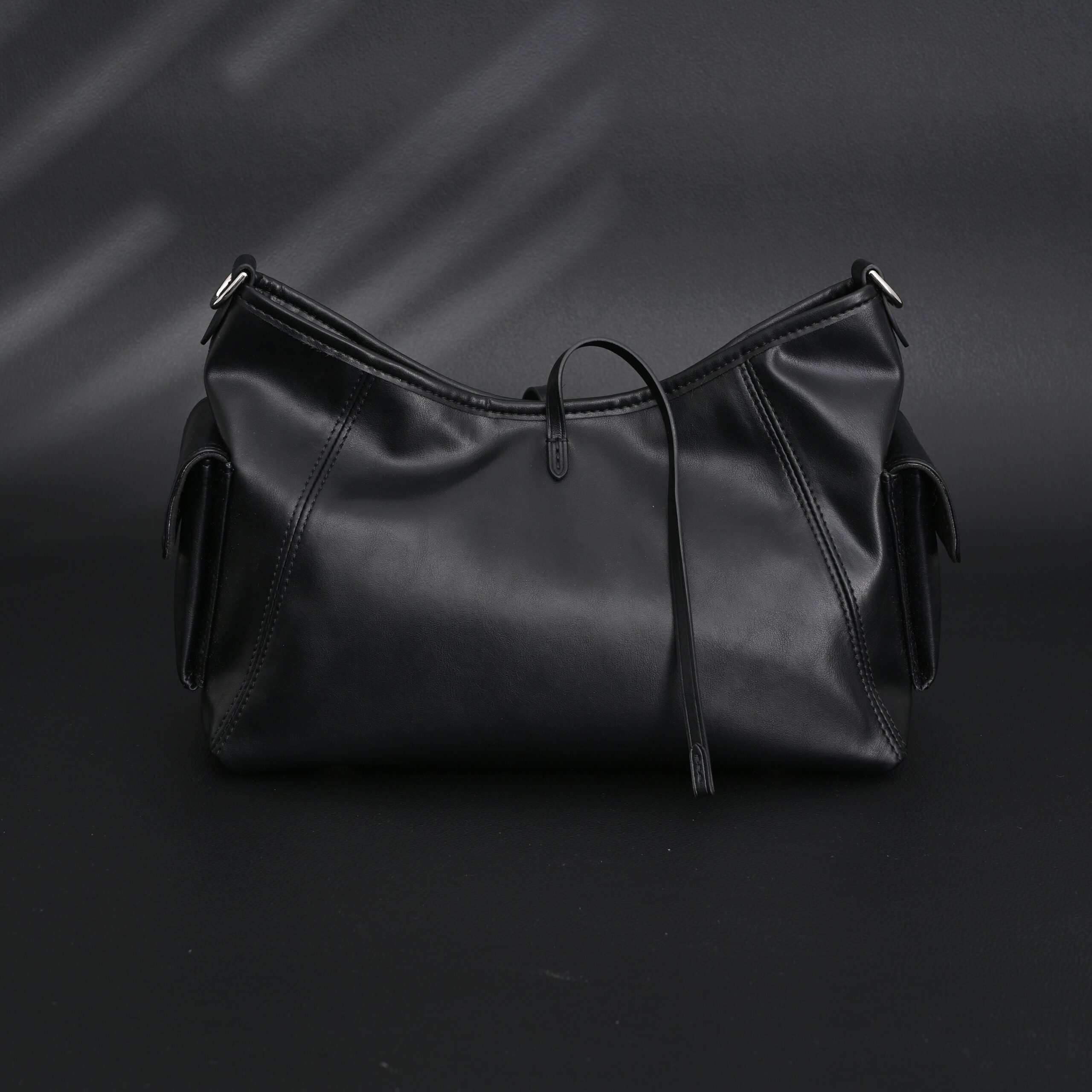 Louis Vuitton Montaigne Black Mahina Leather Shoulder Bag - Image 5