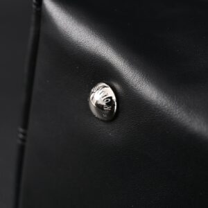 Louis Vuitton Montaigne Black Mahina Leather Shoulder Bag - Image 9