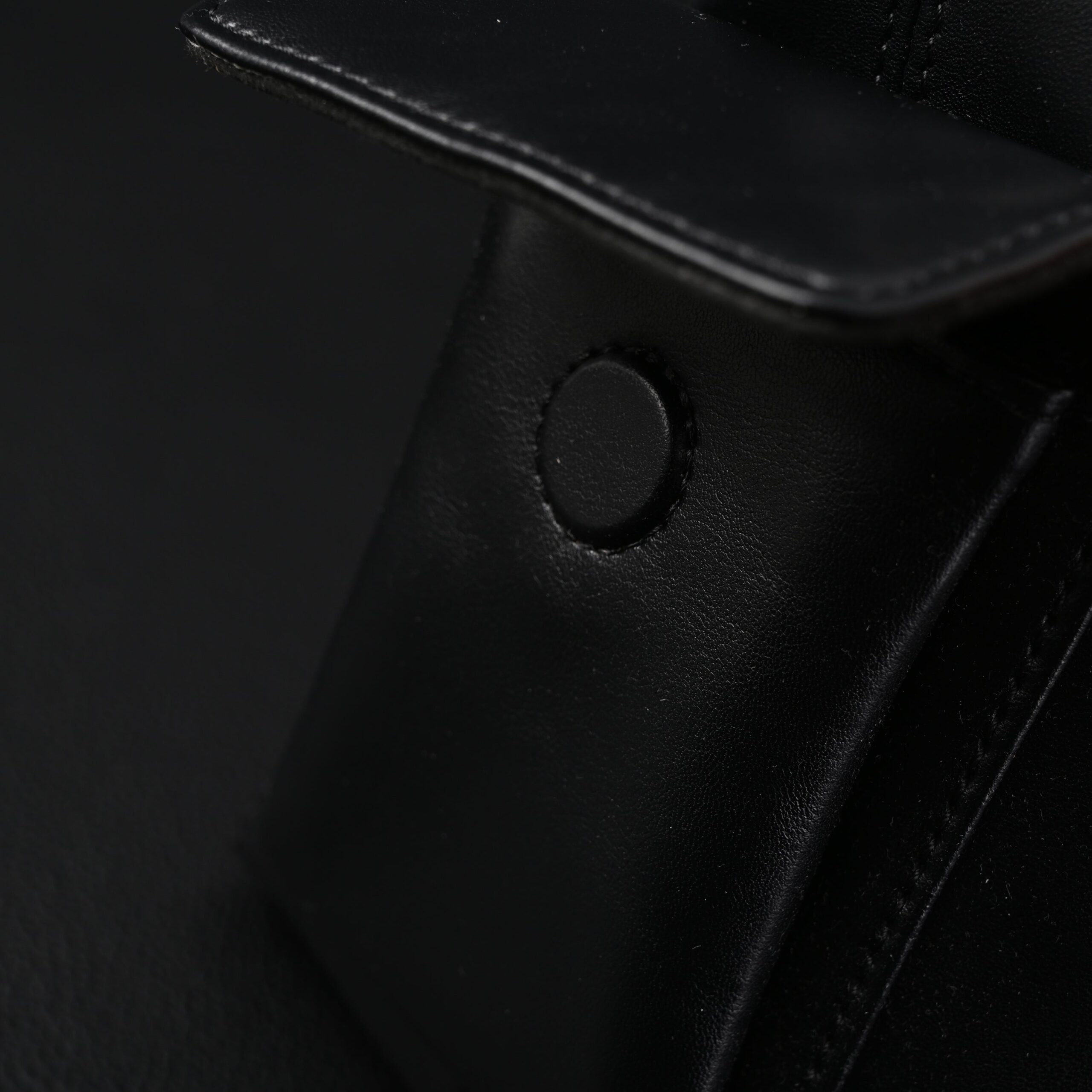 Louis Vuitton Montaigne Black Mahina Leather Shoulder Bag - Image 13