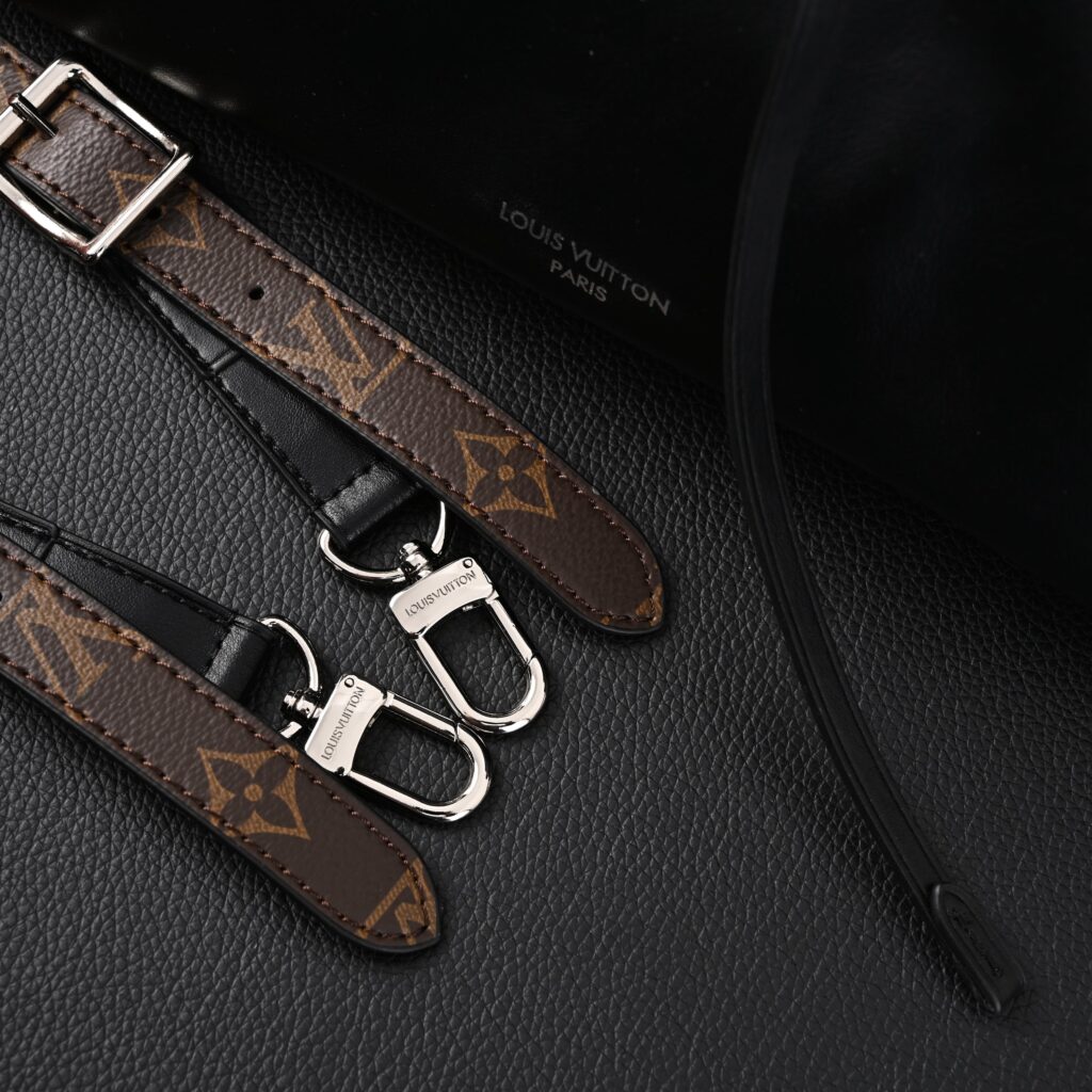 Louis Vuitton Montaigne Black Mahina Leather Shoulder Bag