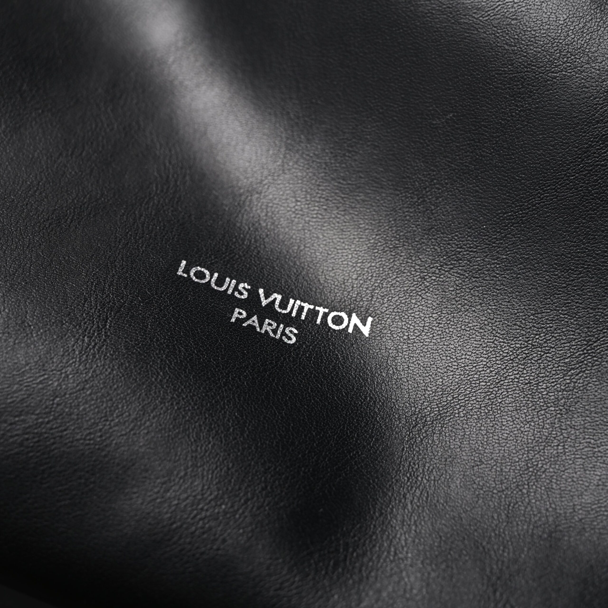 Louis Vuitton Montaigne Black Mahina Leather Shoulder Bag - Image 19