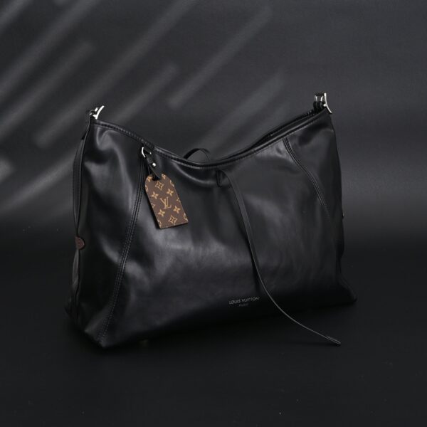 Louis Vuitton Black Mahina Leather Hobo Shoulder Bag