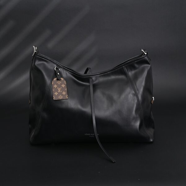 Louis Vuitton Black Mahina Leather Hobo Shoulder Bag