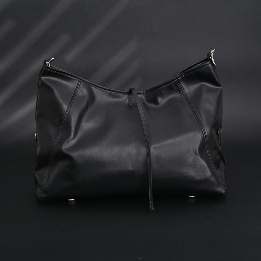 Louis Vuitton Black Mahina Leather Hobo Shoulder Bag