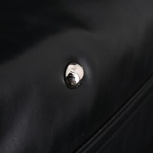 Louis Vuitton Black Mahina Leather Hobo Shoulder Bag - Image 9