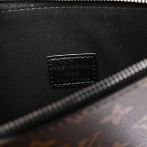 Louis Vuitton Black Mahina Leather Hobo Shoulder Bag - Image 18
