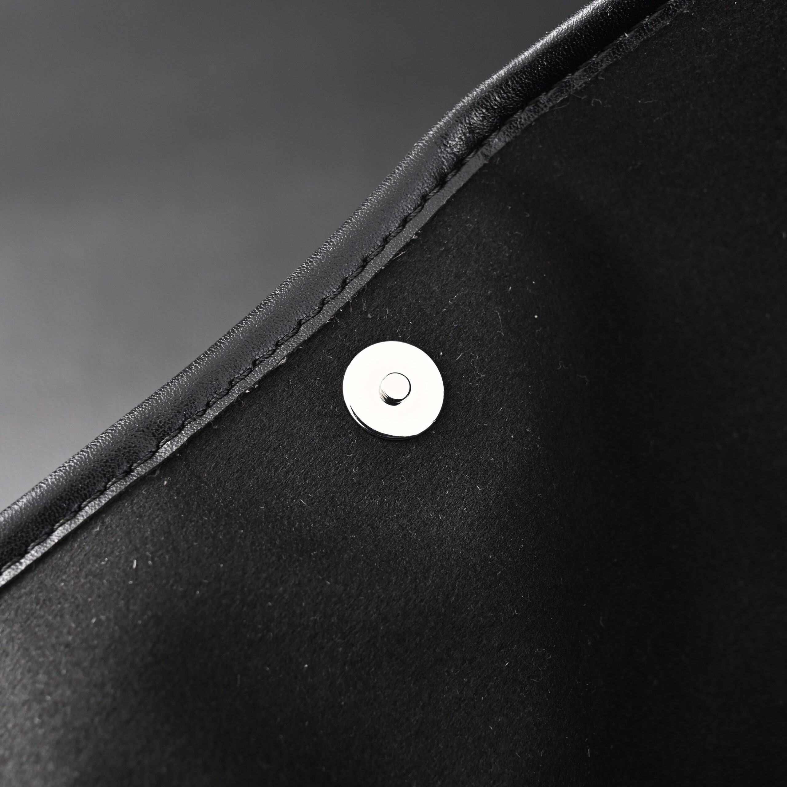 Louis Vuitton Black Mahina Leather Hobo Shoulder Bag - Image 20