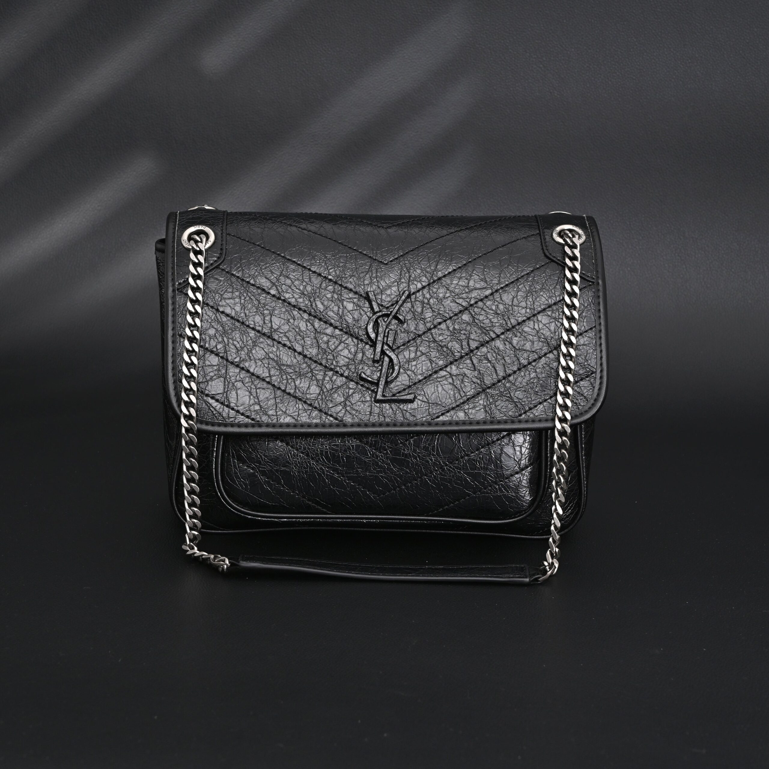 Saint Laurent Niki Medium Black Crinkled Leather Shoulder Bag - Image 3