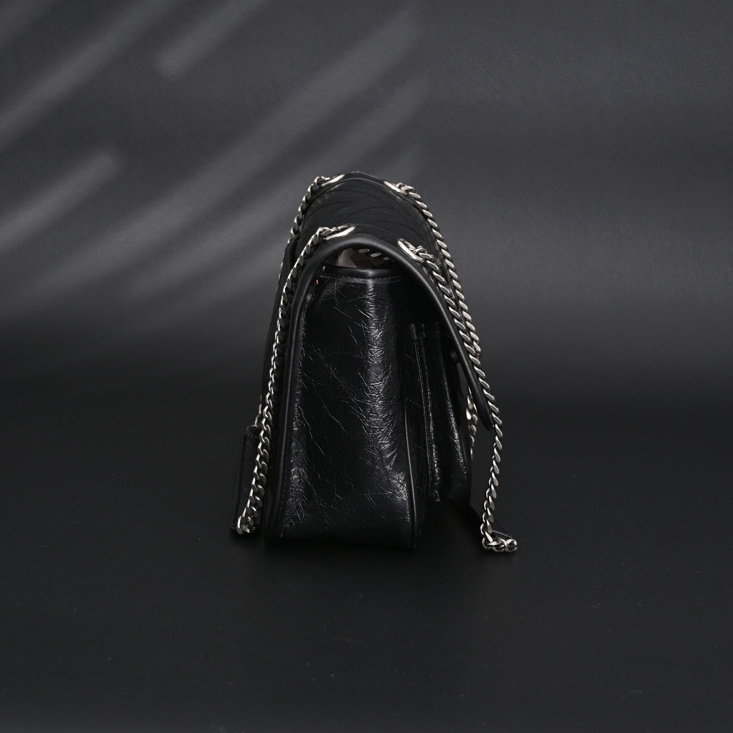 Saint Laurent Niki Medium Black Crinkled Leather Shoulder Bag - Image 4