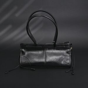 Prada Cleo Black Patent Leather Shoulder Bag with Gold Hardware - Image 5