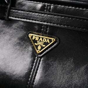 Prada Cleo Black Patent Leather Shoulder Bag with Gold Hardware - Image 9
