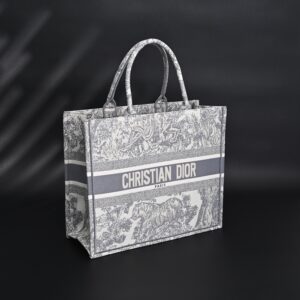 Christian Dior Large Book Tote – Toile de Jouy Embroidery - Image 2