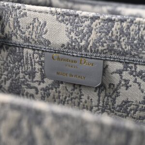 Christian Dior Large Book Tote – Toile de Jouy Embroidery - Image 14