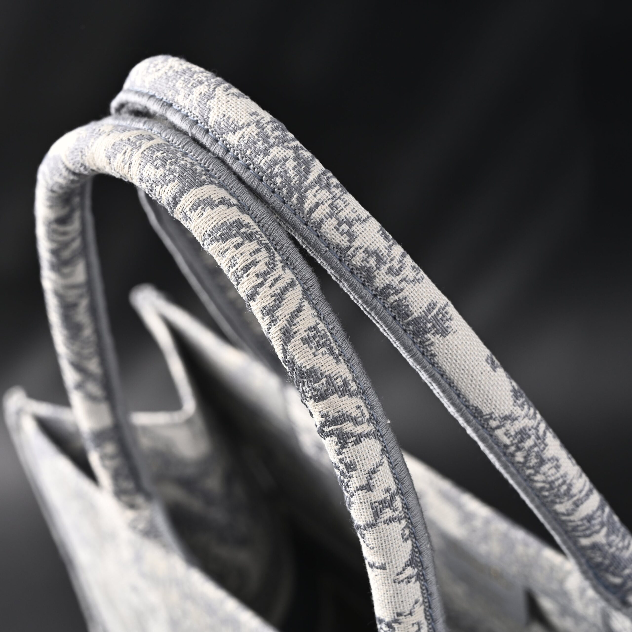Christian Dior Large Book Tote – Toile de Jouy Embroidery - Image 15