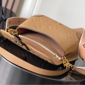 Louis Vuitton Diane Monogram Empreinte Arizona - Image 5