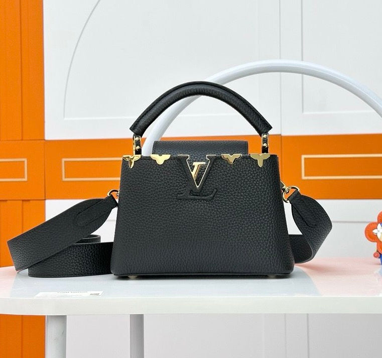 LV capucines Mini Black - Image 1