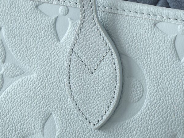 Louis Vuitton Neverfull MM Blue Hour