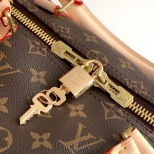 LV Keepall Bandoulière 50 Monogram Canvas - Trunks, Travel and Home - Image 5