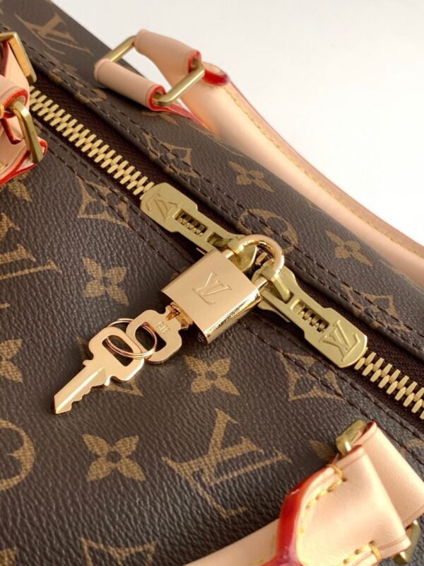 LV Keepall Bandoulière 50 Monogram Canvas - Trunks, Travel and Home