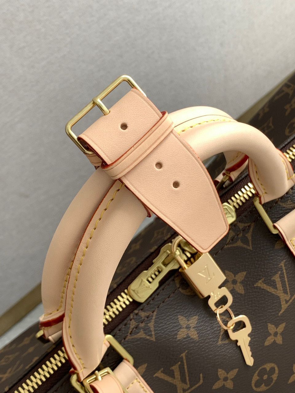 LV Keepall Bandoulière 50 Monogram Canvas - Trunks, Travel and Home - Image 6