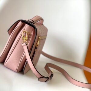 Louis Vuitton pochette métis Pink - Image 9
