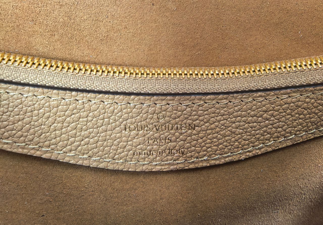 Louis Vuitton Diane Monogram Empreinte Arizona - Image 10