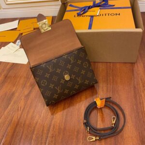 Louis Vuitton LOCKY BB Bag - Image 6
