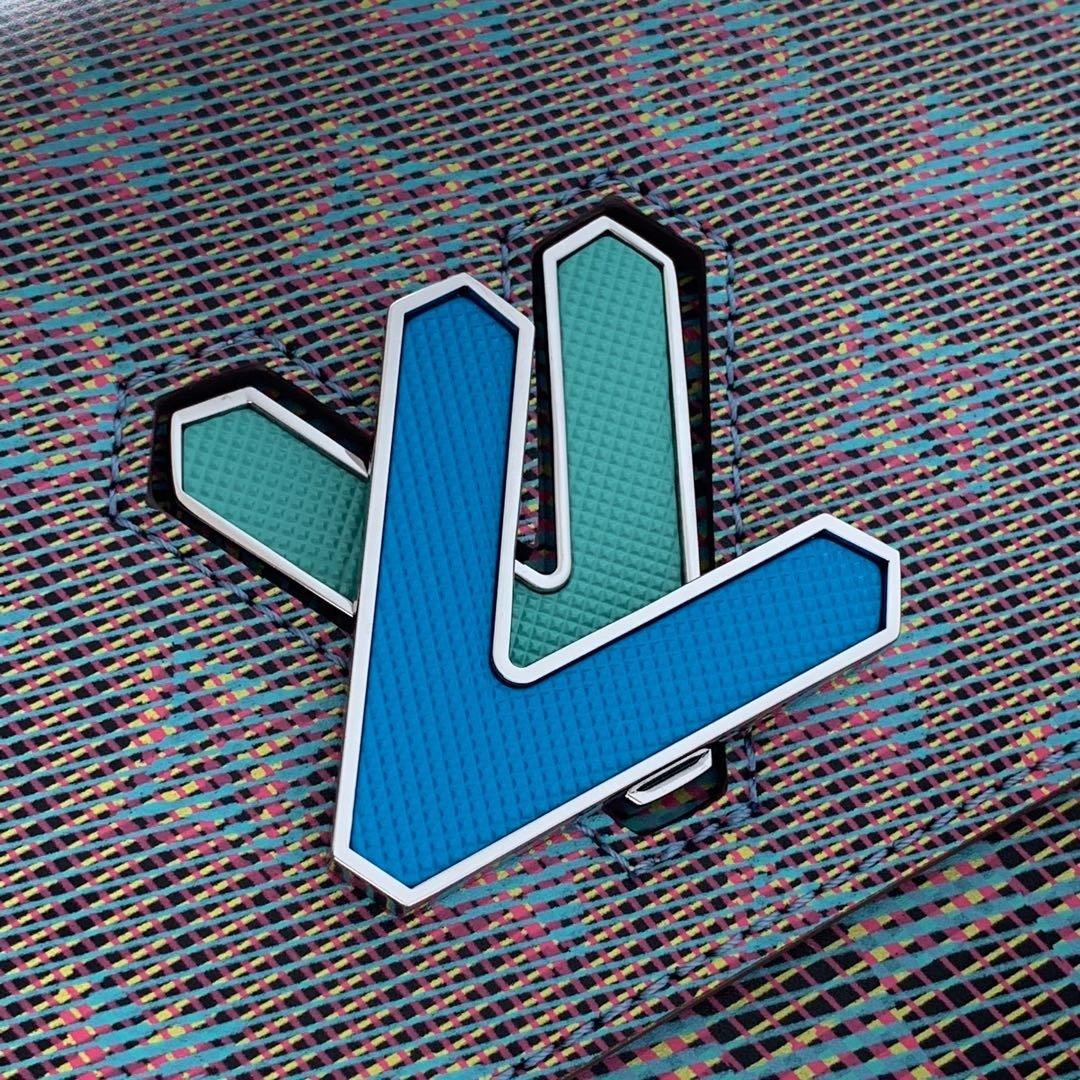 Louis Vuitton TWIST MM - Image 6