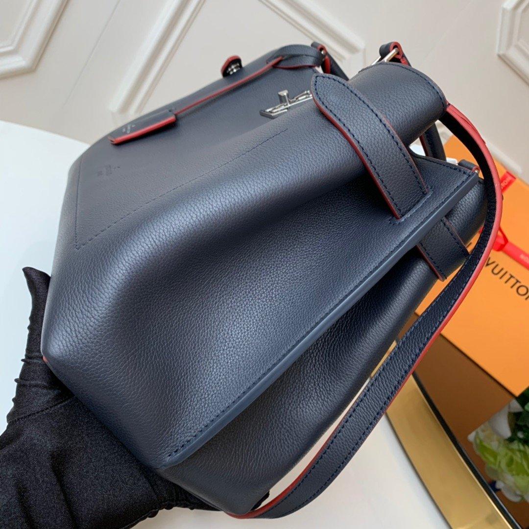 Louis Vuitton LOCKME DAY BAG - Image 4