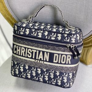 Diortravel Vanity Case - Image 9