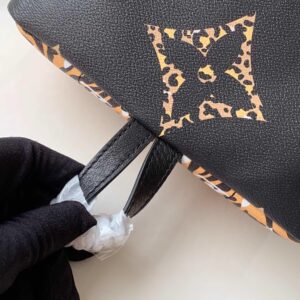 Louis Vuitton Palm spring Bag - Image 6