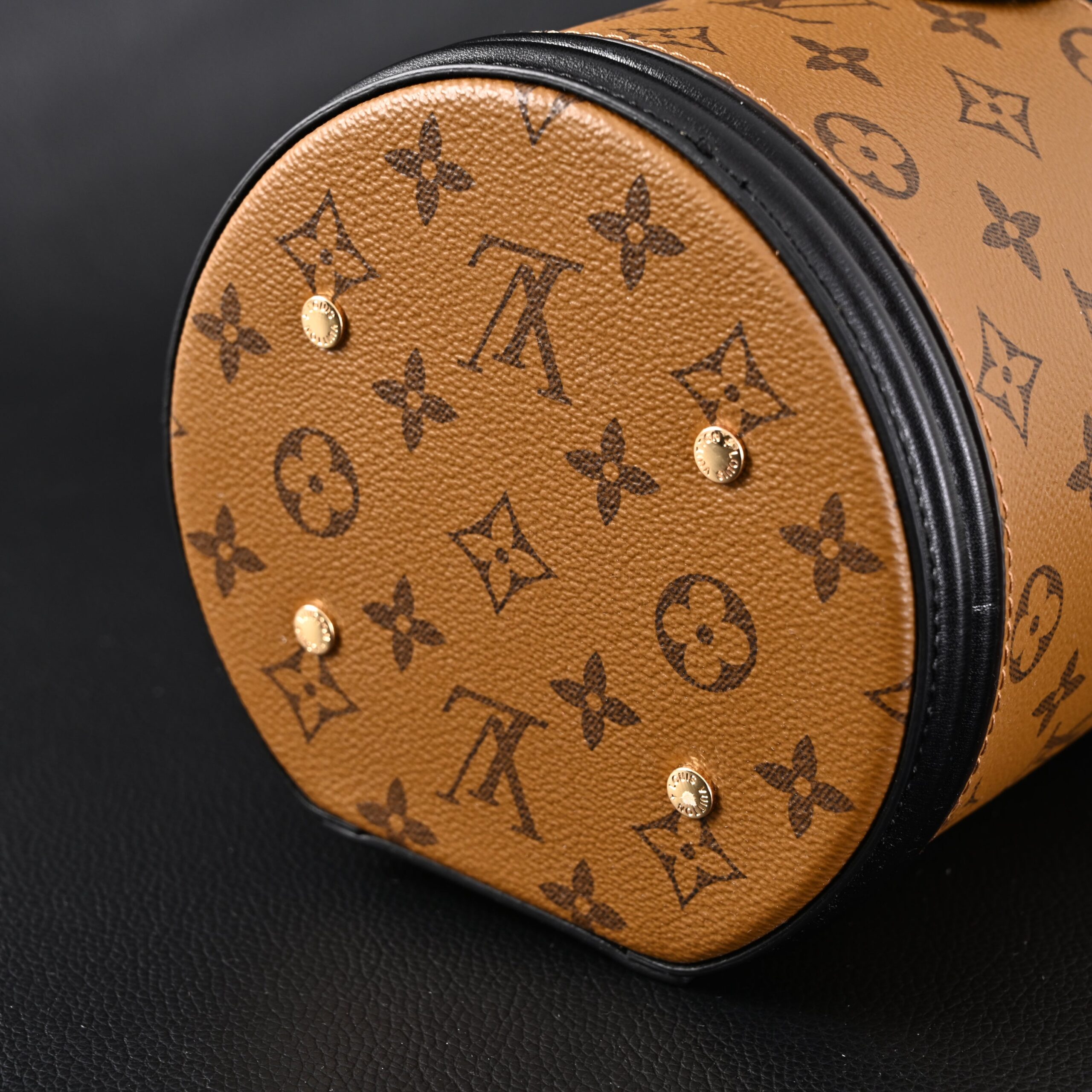 Louis Vuitton Cannes Bag – Monogram Canvas Vanity Case with Top Handle (Small) - Image 7