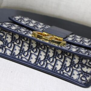 Dior 30 Montaigne Bag - Image 6