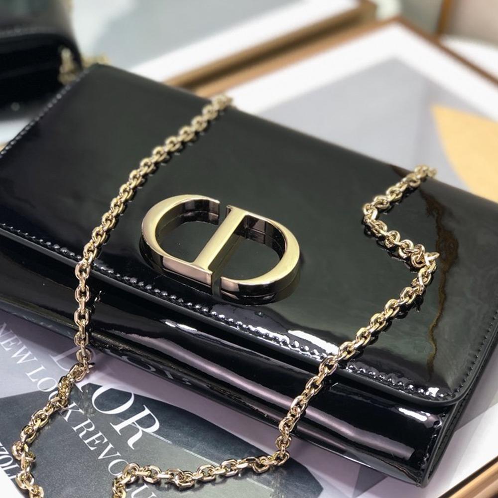 Dior 30 Montaigne Pouch - Image 1
