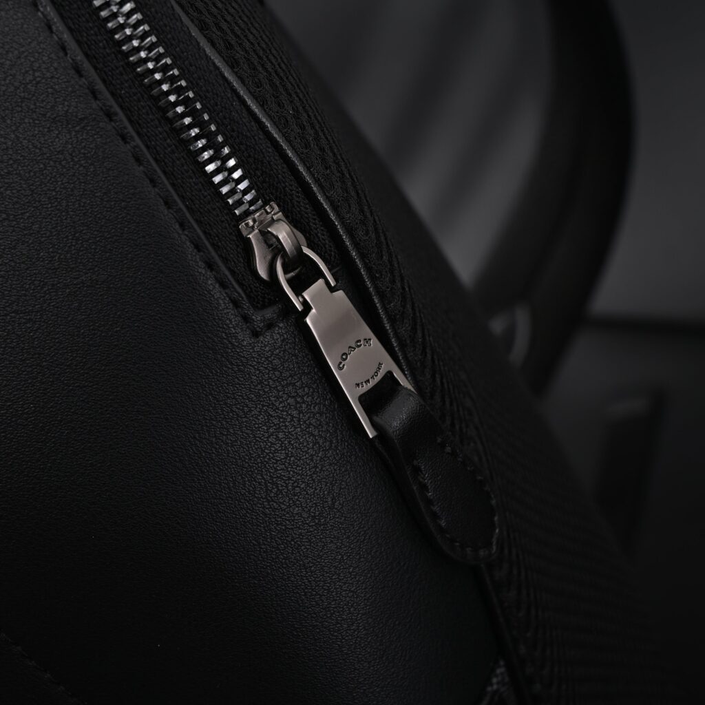 Coach West Backpack – Signature Canvas in Black/Grey